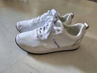 CALVIN KLEIN SNEAKER weiss 2x getragen 41 Nordrhein-Westfalen - Menden Vorschau