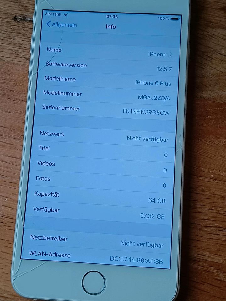 iPhone 6 plus 64GB *Display gesprungen* in Hamburg