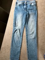 S.Oliver Jeans  Suri Skinny 164 Regular destroyed neuwertig Saarland - Lebach Vorschau