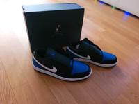 Air Jordan 1 Low Sneaker Gr. 44 US:10 Black White Game Royal München - Moosach Vorschau