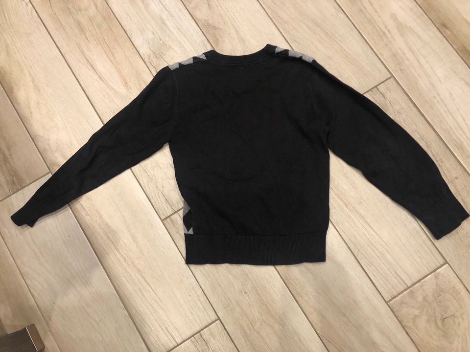 Pullover / Strickpulli H&M schwarz gemustert Gr.122/128 in Dieblich