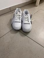 Neue Reebok Schuh in weiß mit schwarzen  Akzent Mülheim - Köln Holweide Vorschau