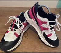 Gepflegte modische Designer-Sneaker 'Joyce' von Hugo, Gr. 41 Essen - Rüttenscheid Vorschau