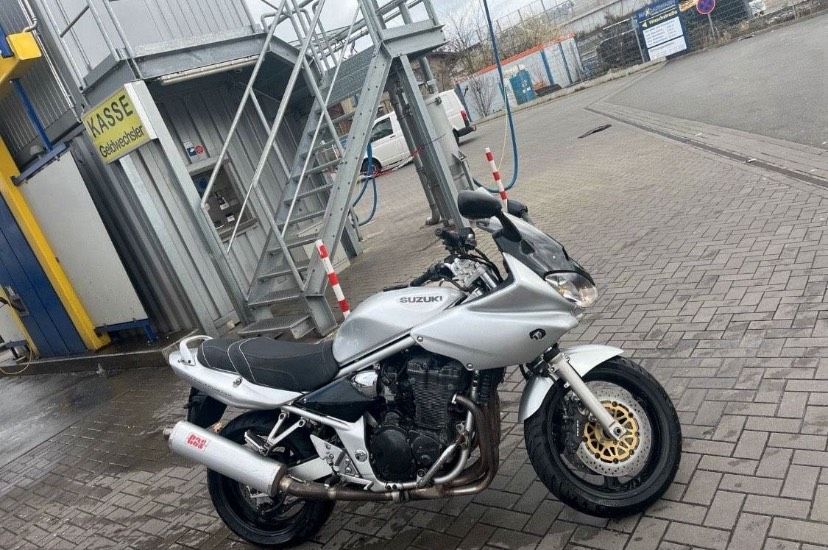 Suzuki Bandit GSF 1200S in Hamburg