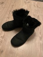 Ugg Boots / Schwarz / Gr. 38 / Schleife / Leder / sehr gut Niedersachsen - Wilhelmshaven Vorschau