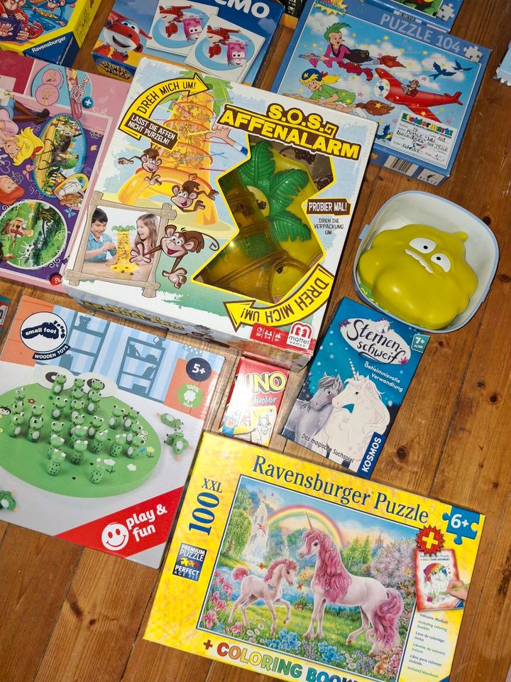 Spiele Konvolut, Gesellschaftsspiele,  puzzle etc... in Geisfeld