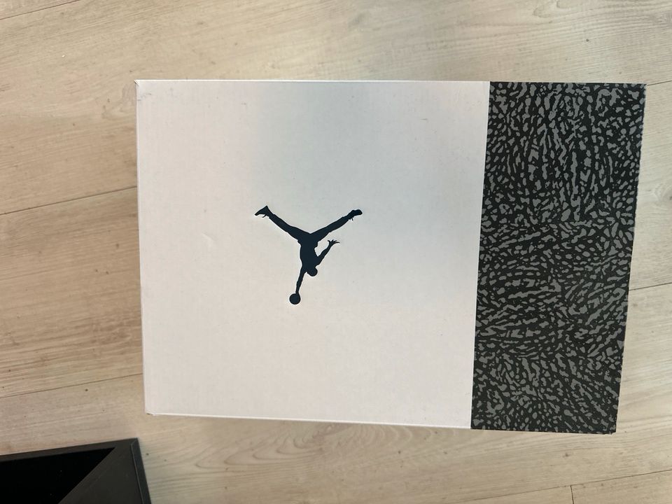 Nike Air Jordan 3 Navy Blue Größe 43 NEU in Reinbek