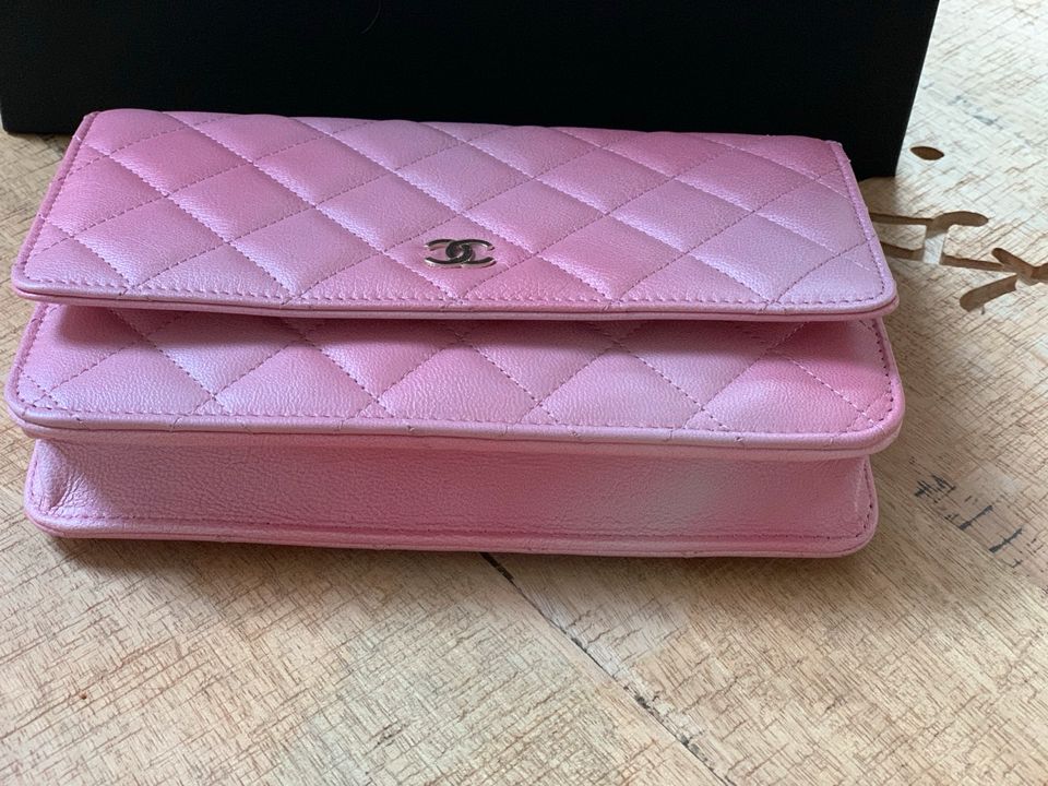 Chanel Woc Wallet on Chain pink Ziege Farbverlauf in Handewitt