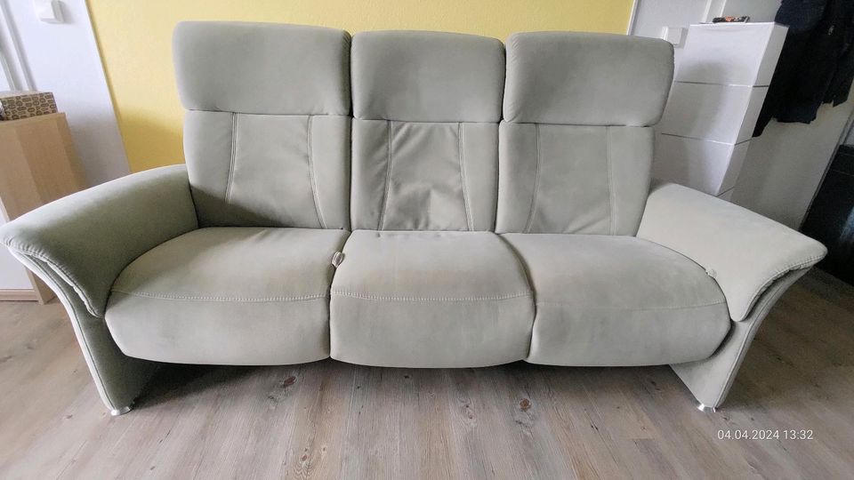 3-Sitzer Sofa mit Relaxfunktion in Magdeburg