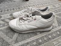 Reebok Retro Sneaker Größe 40 weiß Nordrhein-Westfalen - Minden Vorschau