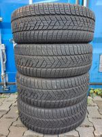 4x Winterreifen 1 Saison gefahren (235/65 R17 104H) Pirelli Nordrhein-Westfalen - Herne Vorschau