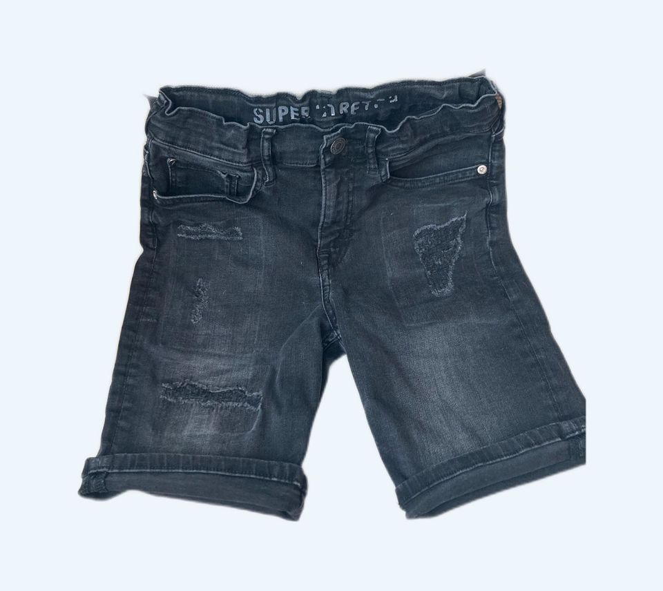 H&M Jeans Shorts 140 in Niederkassel