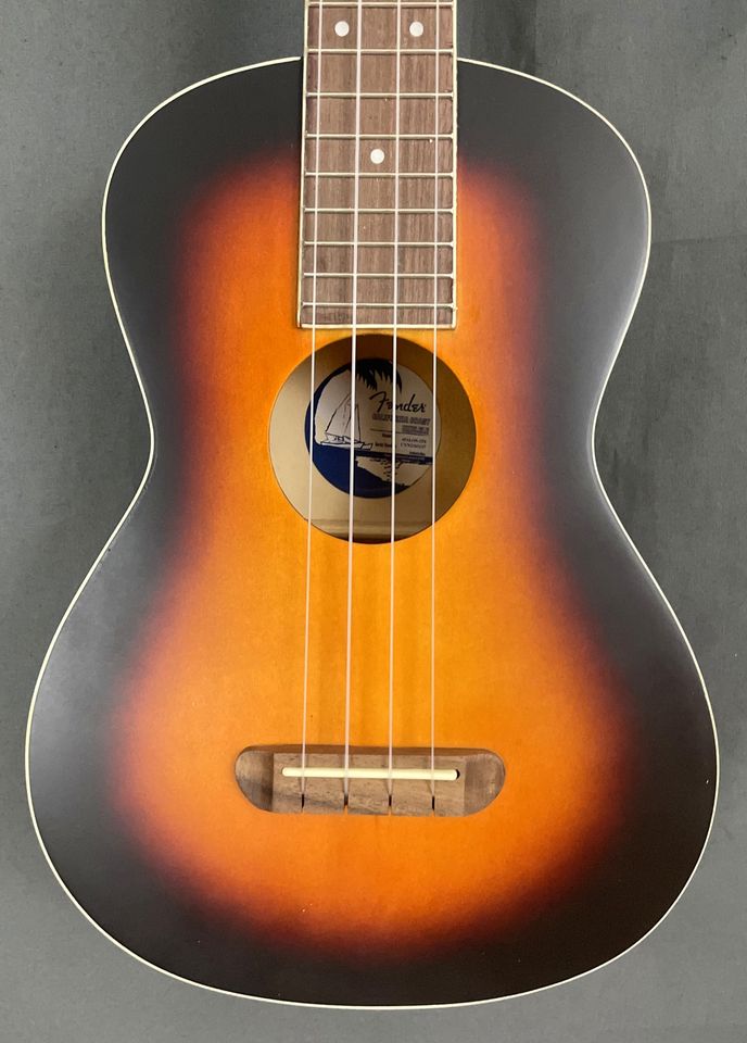 FENDER AVALON TENOR UKULELE SUNBURST, NEU in Duisburg