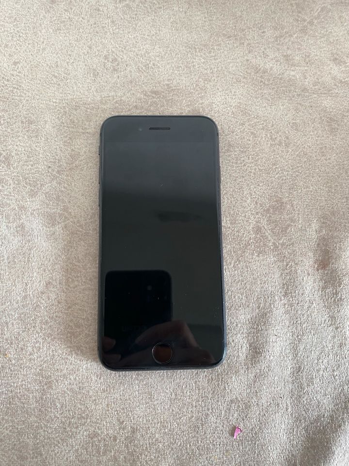 Iphone 8 schwarz 128GB in Lennestadt