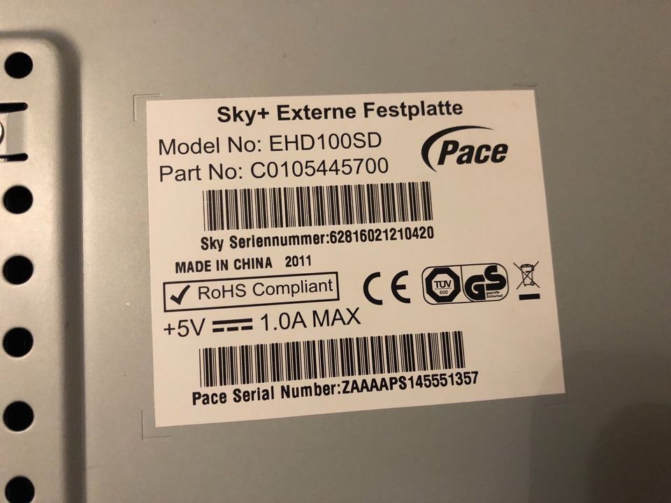 sky+ Externe Festplatte 320GB HDD EHD100SD mit Kabel Pace PVR in Planegg