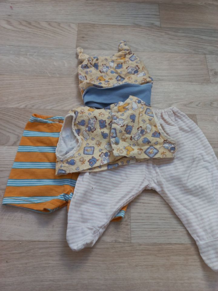 Baby Born Annabell Kleidung und Zubehör 19 Teile in Troisdorf
