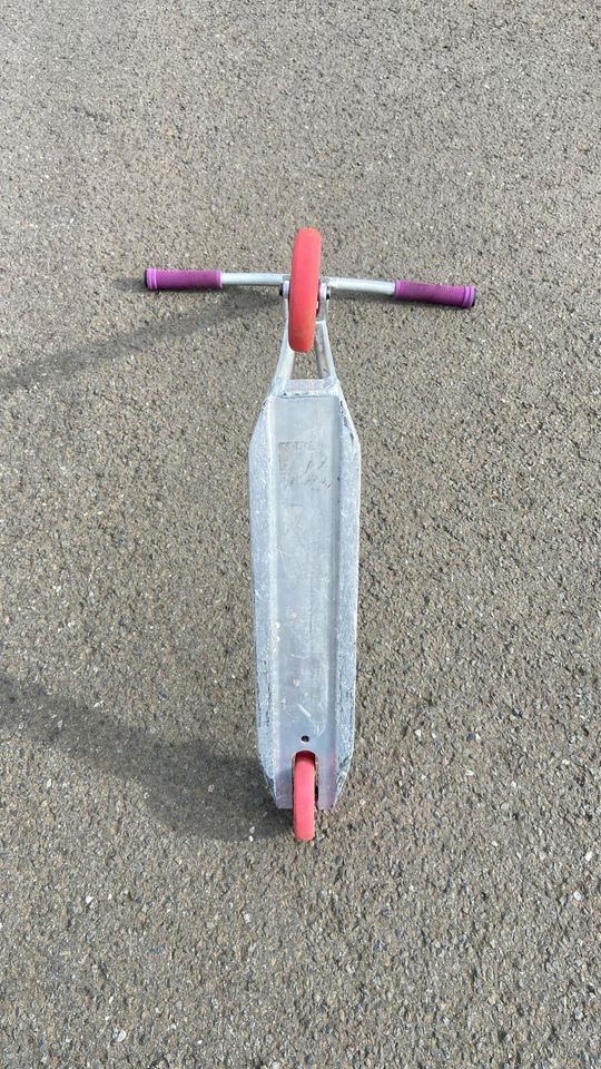 Custom Stunt Scooter Ethic Roller in Cölbe