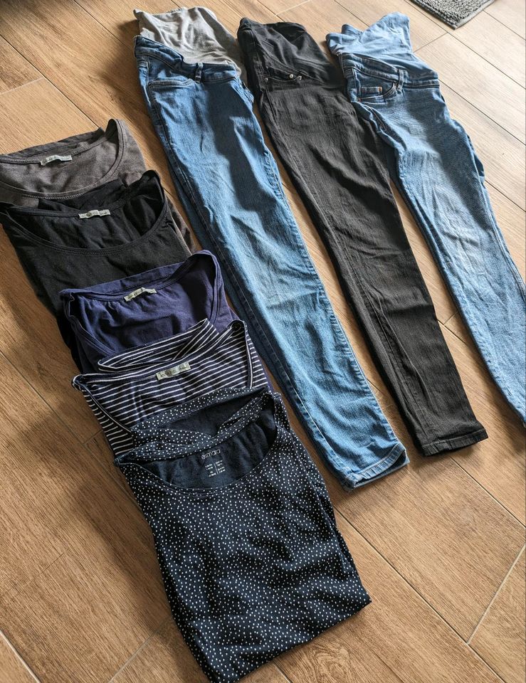 Umstandskleidung, Schwangerschaft, Jeans, Shirts, 36/38 bzw M in Waldbronn