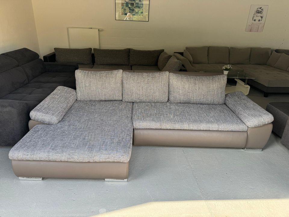 Schönes Sofa in Braunschweig