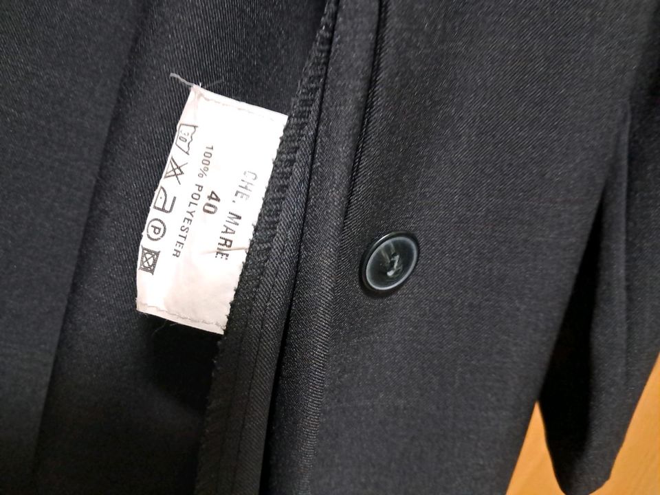 Übergang Bluse oder Jacke 42/44 in Bornheim