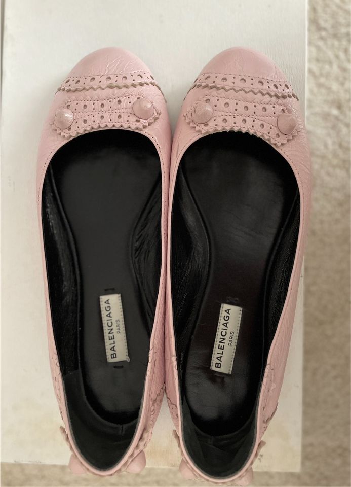 Balenciaga Ballerinas in Rosé Größe 37 Damenschuhe in Dortmund