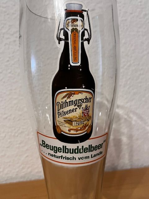 2 Bierstiefel, Dithmarscher Pilsner (Beugelbuddelbeer) in Waren (Müritz)