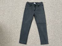 H&M Relaxed Tapered fit Jeans grau Gr. 146 NEU Köln - Rath-Heumar Vorschau