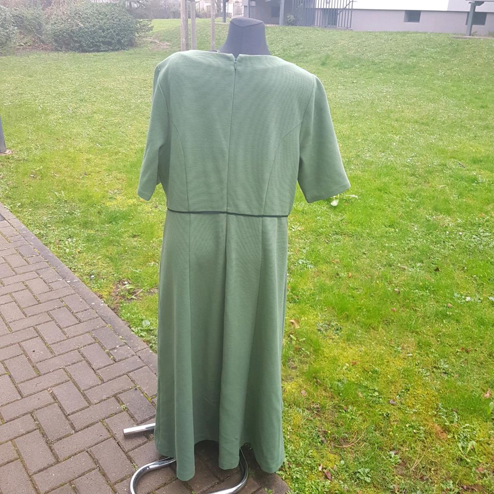 Boden damen Kleid gr.48 grassgrün neu,57%Baumwolle in Frankfurt am Main