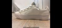 Puma Sneaker Turnschuhe Damen weiß 38,5 Nordrhein-Westfalen - Bergisch Gladbach Vorschau