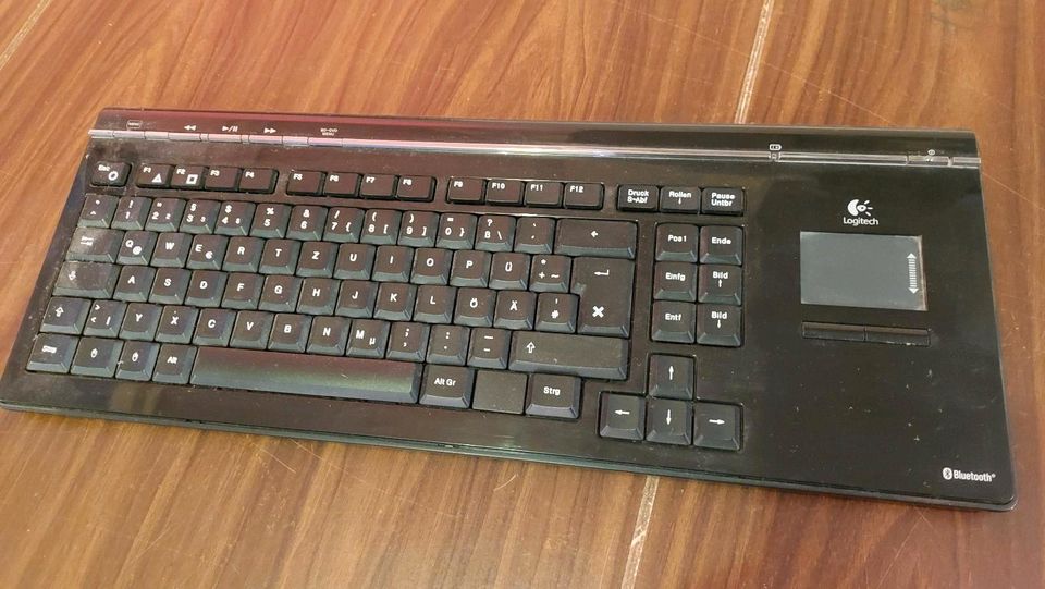 Bluetooth Tastatur Logitech in Hamburg