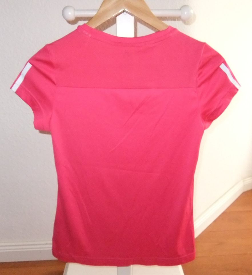 Pinkfarbenes T-Shirt von adidas in Gr. 152 in Frankfurt am Main
