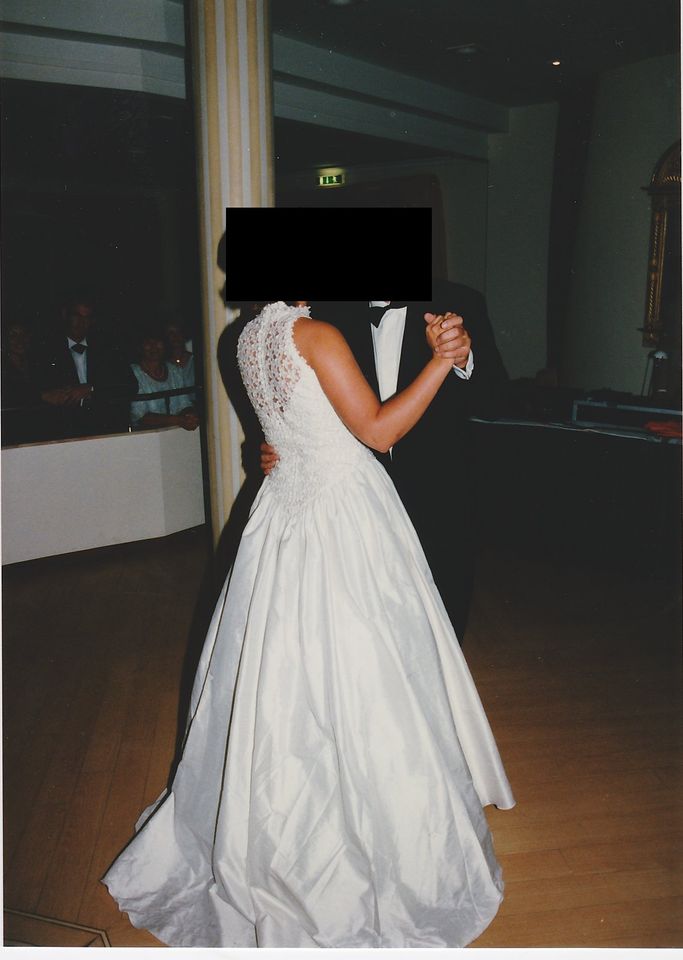 Brautkleid Hochzeitskleid Gr 40 in Bargfeld-Stegen