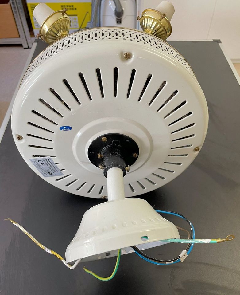 Deckenventilator mit Lampe von der Firma DEKO in Erding