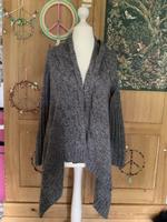 Romeo & Juliet Strickjacke Größe M Bayern - Holzkirchen Vorschau