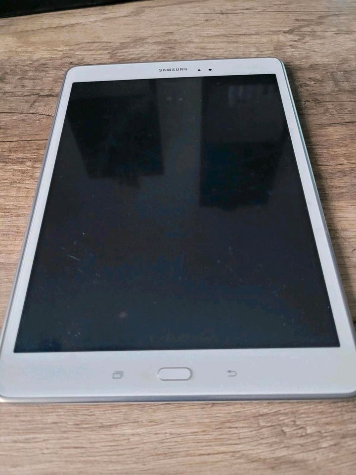 Tablet Samsung Galaxy Tab A white 16GB/ LTE in Holzminden