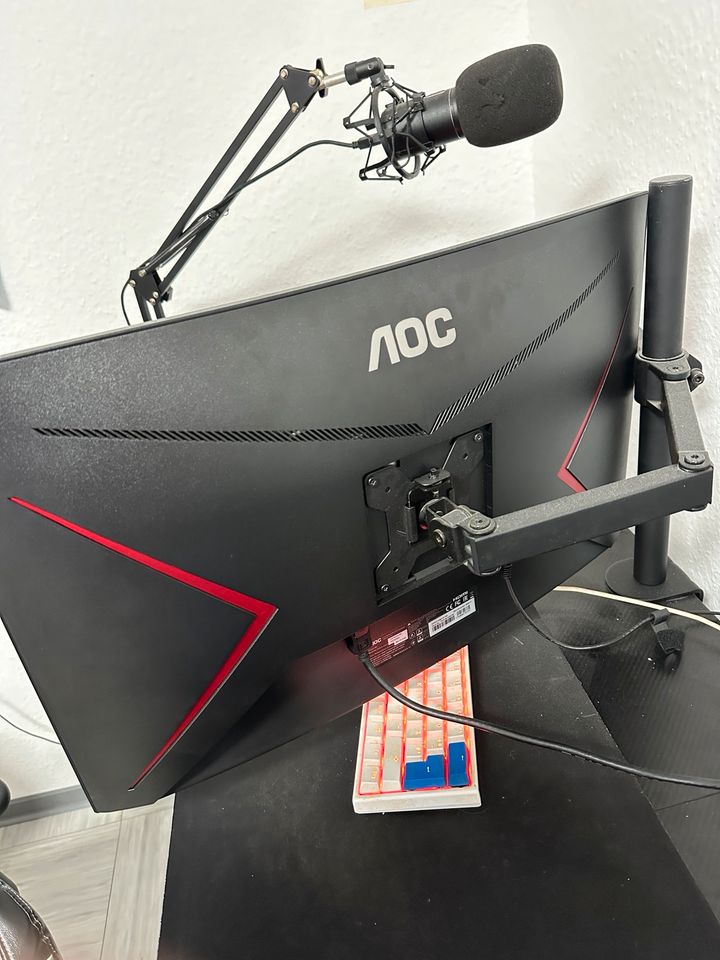 240 HZ AOC Monitor 27 Zoll in Köln