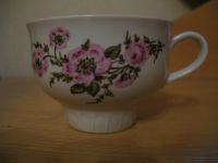 Sammeltasse DDR Henneberg Porzellan Tasse Blumenmuster Baden-Württemberg - Langenbrettach Vorschau