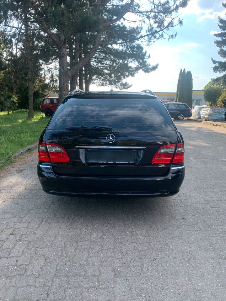 Mercedes E280 cdi Avantgarde . TÜV - neu in Pansdorf