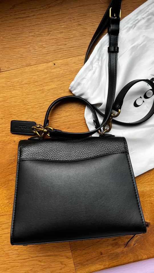 COACH Tabby Top Handle bag in München