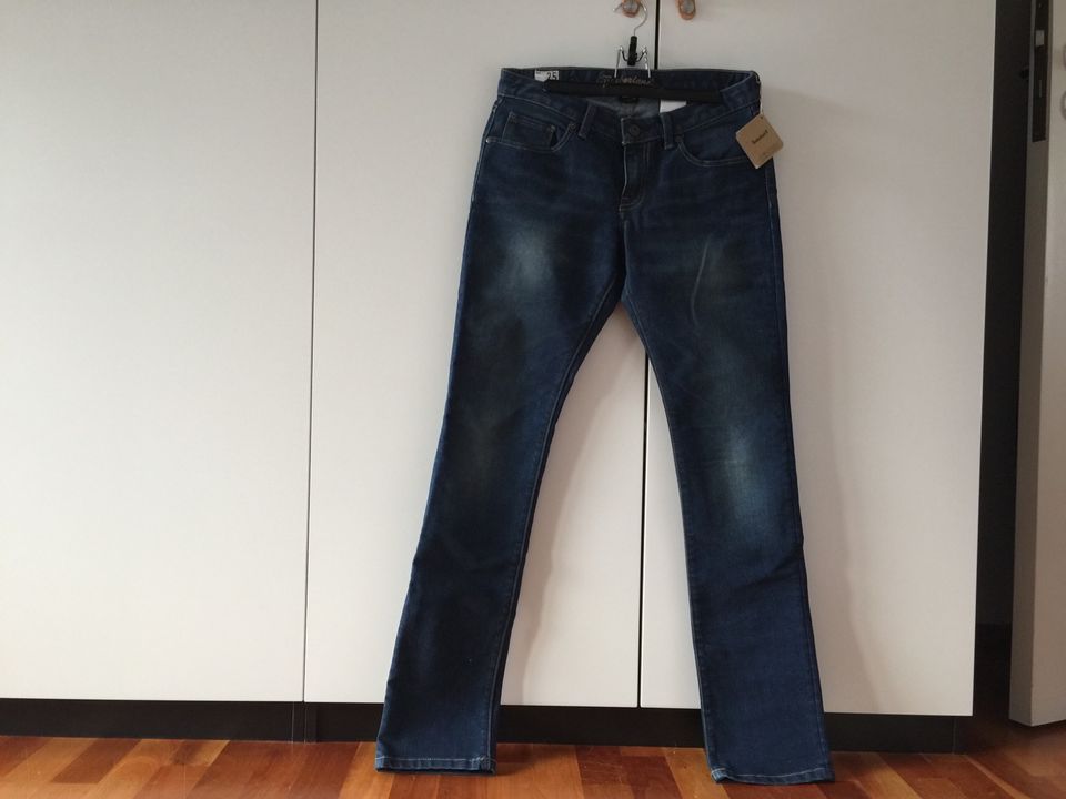 NEU Timberland Jeans Boot Cut Gr 25 wie 36 in Berlin