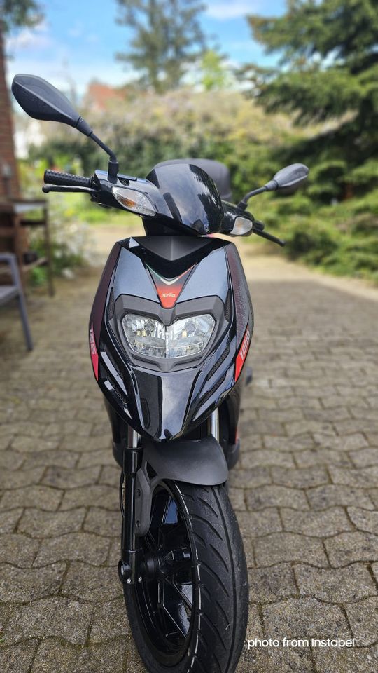 Aprilia Motard SR 125, nur 2.700 km, 1. Hand in Steinhagen