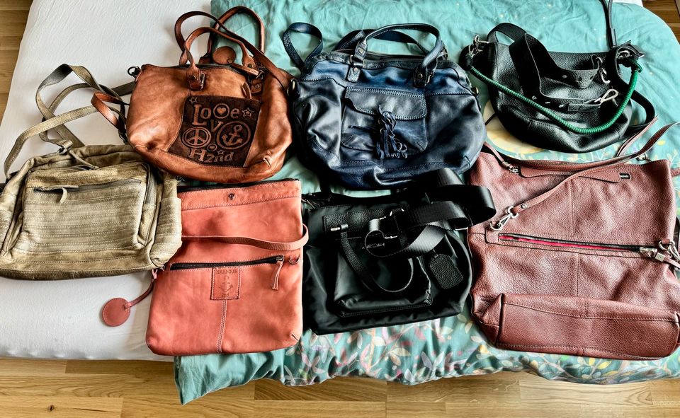 7 Handtaschen Leder Harbour, Freds Bruder, Marccain Top Zustand in Viersen