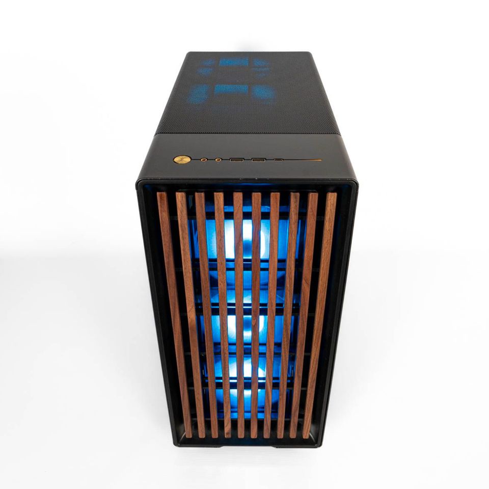 Ultra Gaming PC RGB Holz | Nvidia RTX 4070 Super 12gb | AMD AM4 Ryzen 7 5800x 8x3,8ghz | 1 Jahr Garantie | 32gb DDR4 RAM | Wifi Bluetooth | Windows 11 pro | Neu | Warzone MW3 Fortnite Apex CSGO in Hamburg