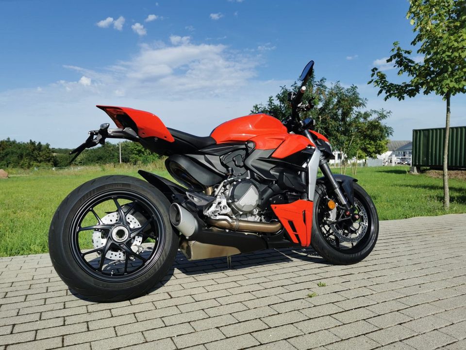 Ducati Streetfighter V2 in Zweibrücken