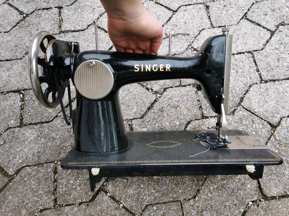 Letzter Preis, Singer Nähmaschine, Antik in München