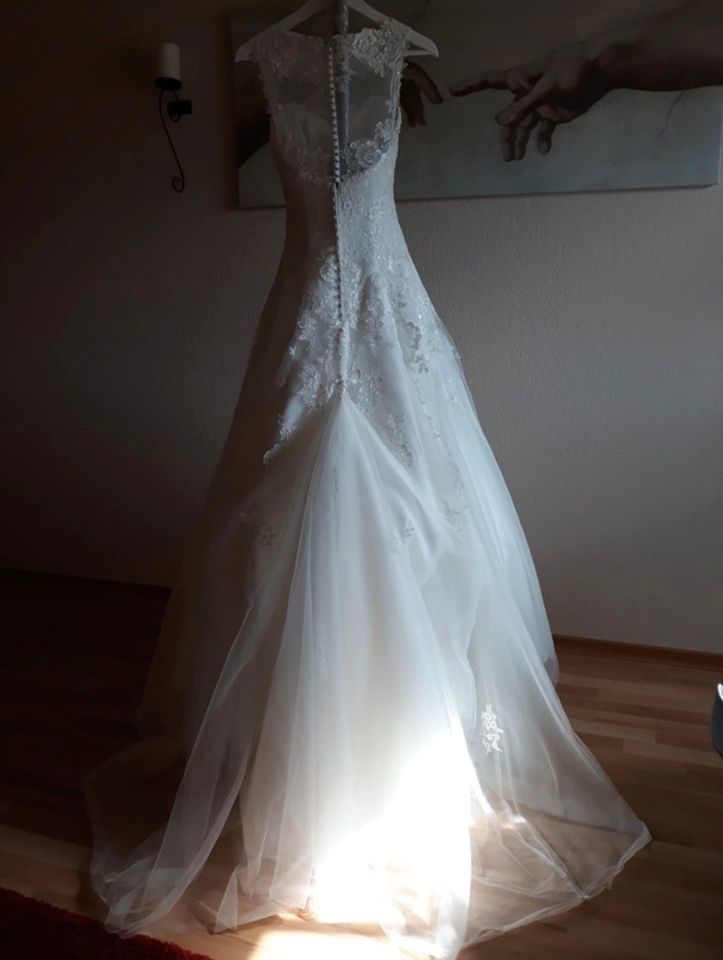 Hochzeitskleid Ivory/Elfenbein A-Linie in Ludwigshafen