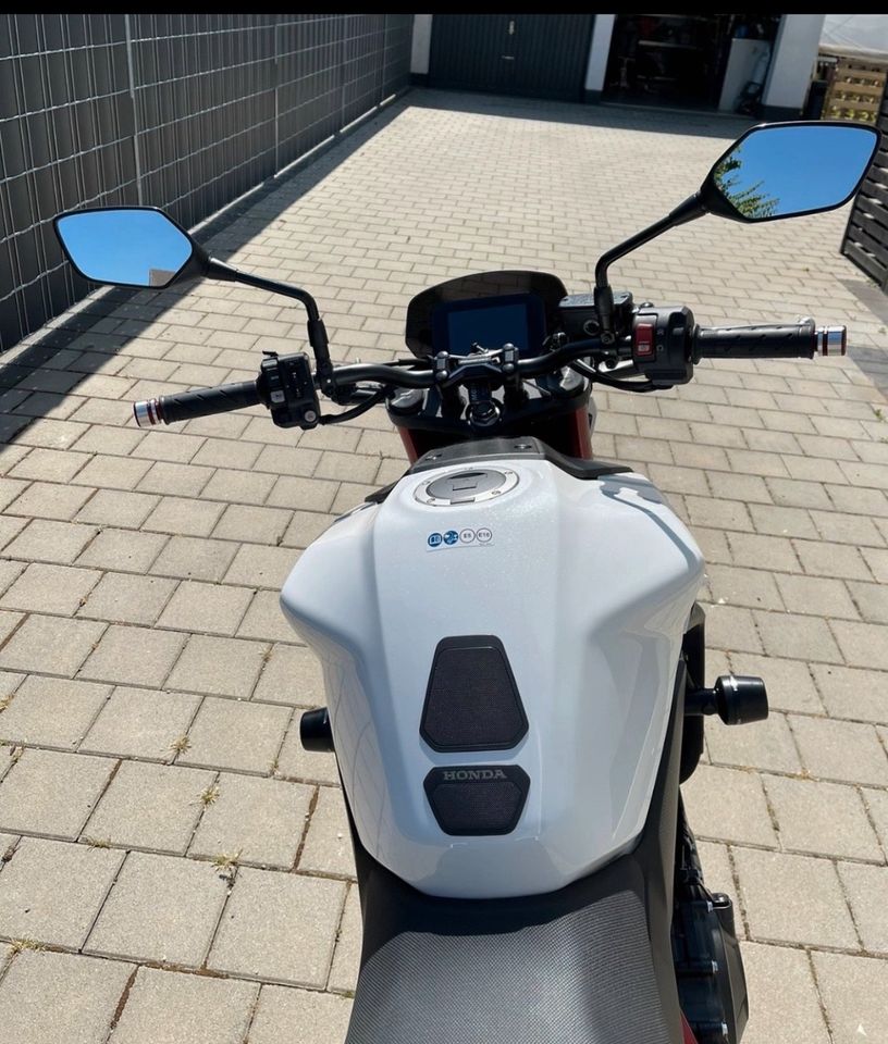 Honda CB 750 Hornet inkl. viel Zubehör in Trier