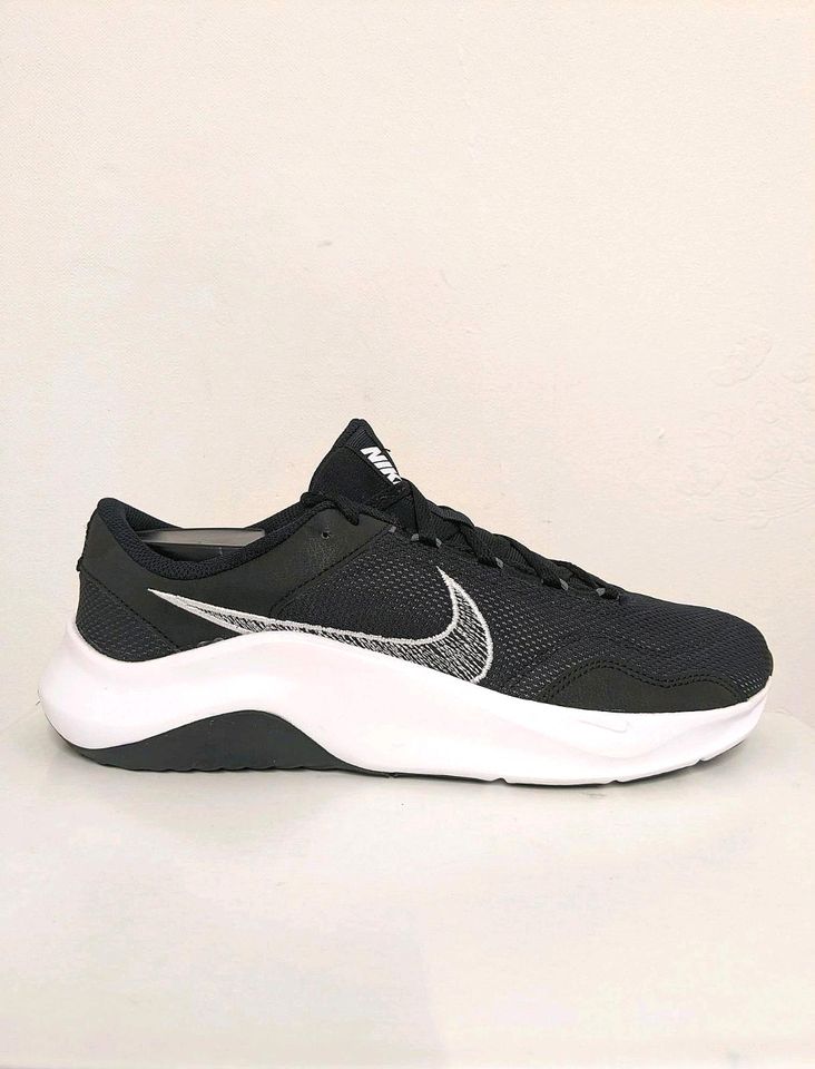 Neu Herren Runningschuhe Nike Gr 44,5 in Ottweiler