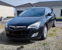 Tausche Opel Astra J 1.7CDI gegen VW T5 + Zuzahlung Baden-Württemberg - Binzen Vorschau