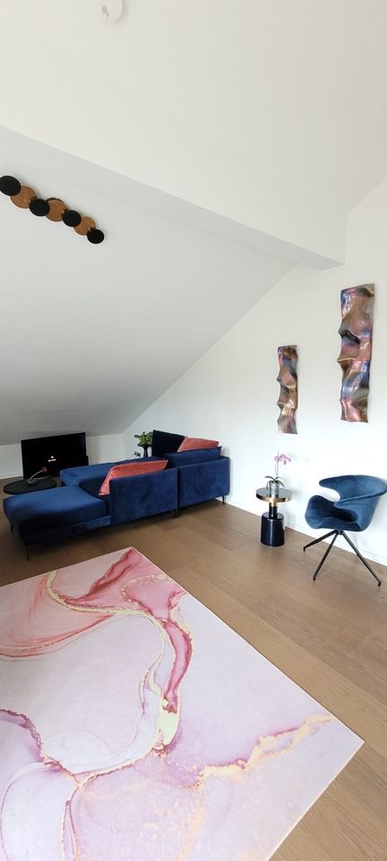 Exklusive 3-Zi-DG-Wohnung Obermenzing, voll möbliert in München